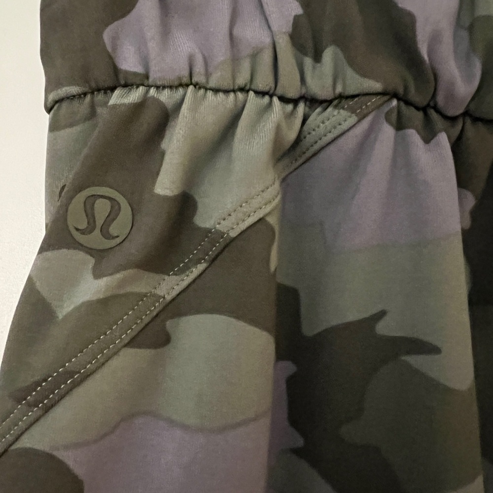Lululemon Keep Moving Pant 7/8 High-Rise Heritage 365 Camo Dusky Lavender, Sz 4 - Picture 6 of 10
